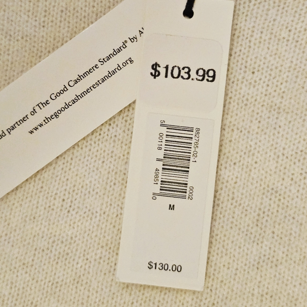 NWT Pristine Banana Republic  Soft Cream 100% Cashmere Sweater- Size M - Picture 3 of 10